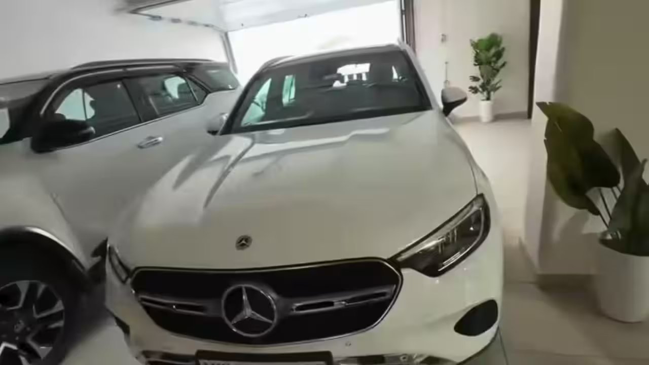 Mercedes-Benz responds to YouTuber blaming E20 for huge fuel-efficiency losses